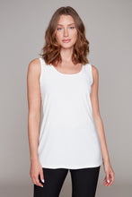 Charger l'image dans la galerie, Compli K Essential Scoop-Neck Tank Top