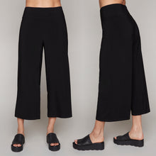 Load image into Gallery viewer, Compli K gaucho pants
