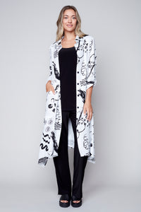 Robe plumeau Compli K avec manches à patte roulée et patte de boutonnage entièrement boutonnée sur le devant