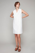 Charger l&#39;image dans la galerie, Compli K pop-over v-neck dress
