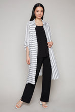 Load image into Gallery viewer, Compli K button-down duster
