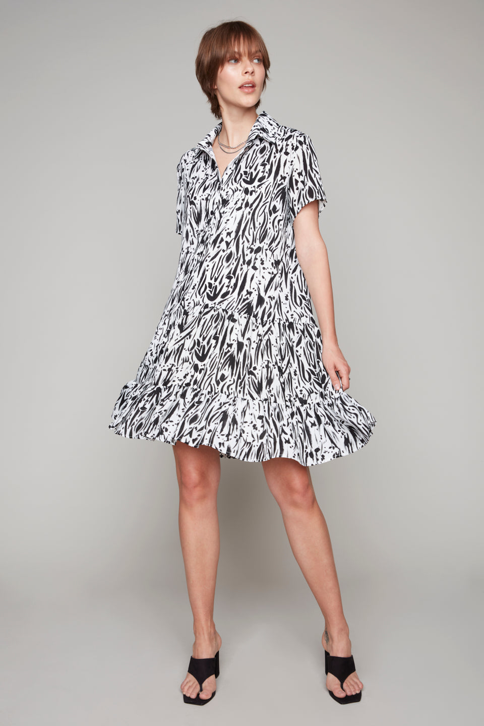 Compli K button-front short sleeve dress