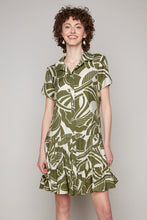 Load image into Gallery viewer, Compli K button-front short sleeve dress
