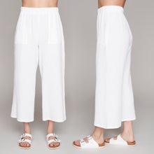 Charger l'image dans la galerie, Compli K Textured Gauze Cropped Pant
