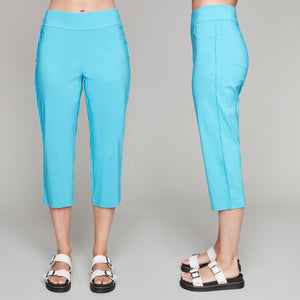 Carre Noir pull-on capri pants with side stitching details