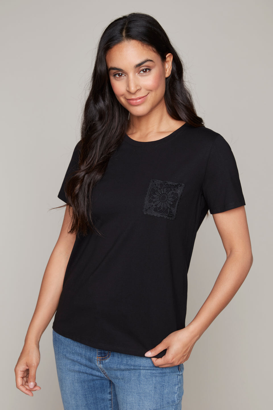 Carre Noir short-sleeve cotton t-shirt with front pocket