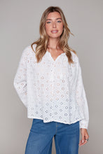 Charger l'image dans la galerie, Compli K Embroidered Eyelet Peasant Blouse
